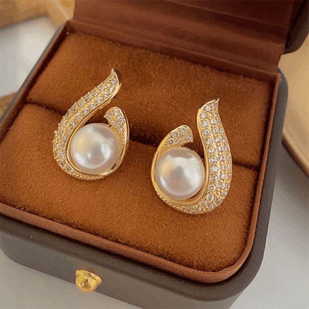 Gold Pearl Diamond Stud Earring